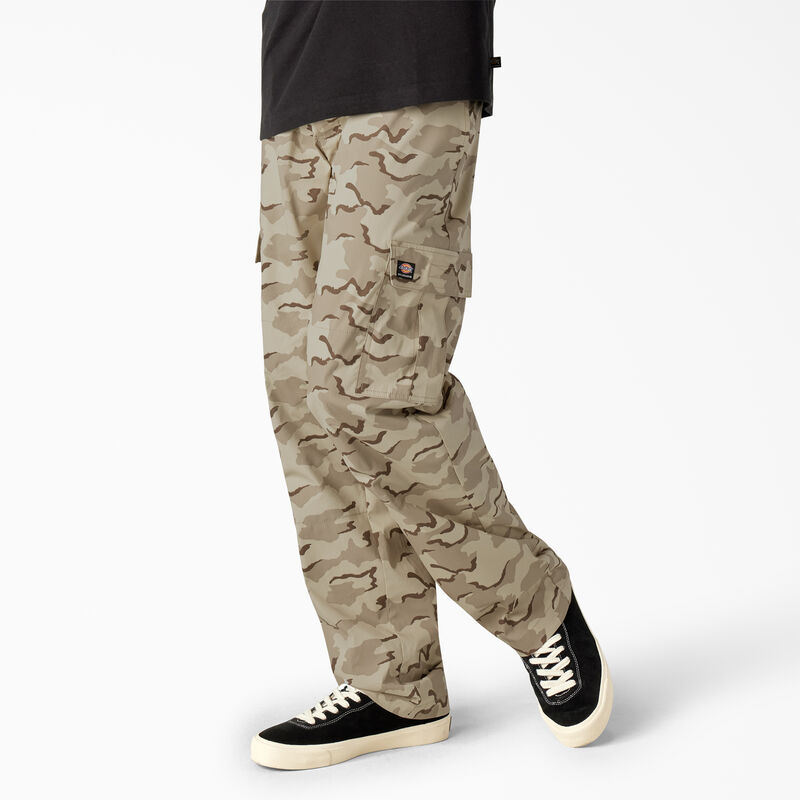 Dickies Skateboarding Loose Fit Camo Cargo Pants Desert Camo ID-r2zuRAap