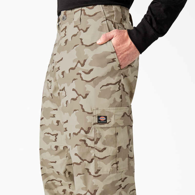 Dickies Skateboarding Loose Fit Camo Cargo Pants Desert Camo ID-r2zuRAap